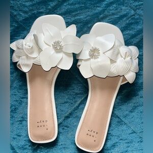 Flower Sandals (NWOT)